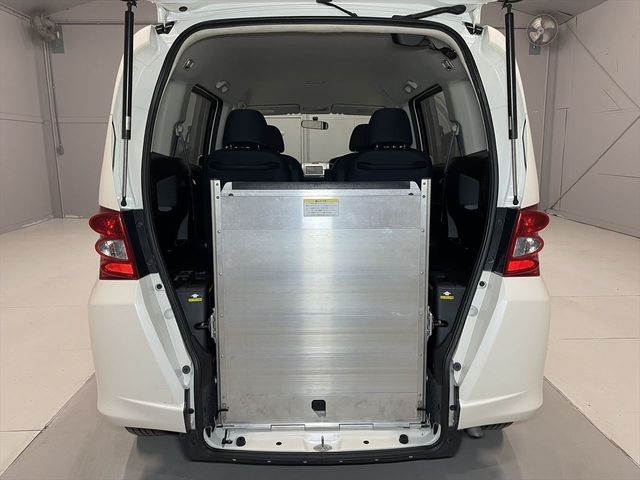 Honda FREED 2010-03 18444-4