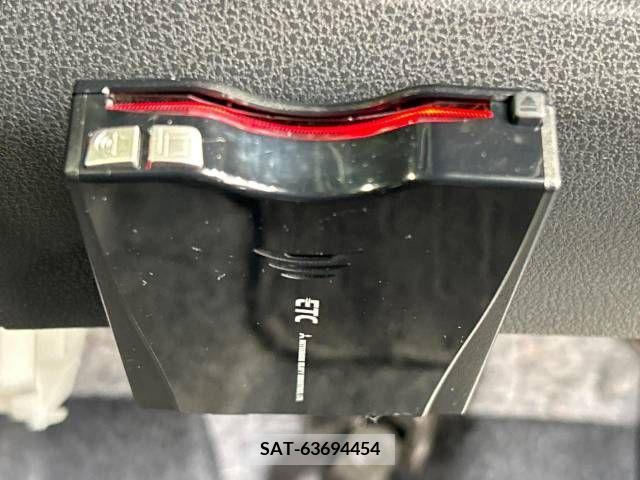 Nissan NOTE 2013-09 345047-7