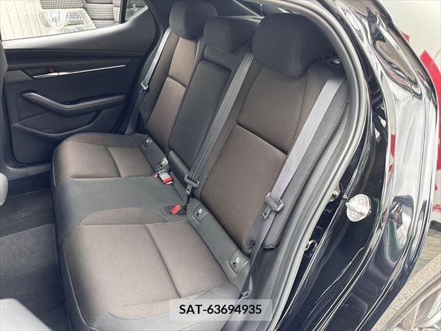 Mazda MAZDA3 2019-07 331063-29