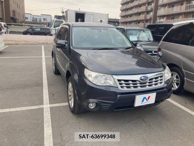 Subaru FORESTER 2011-08 386832-9