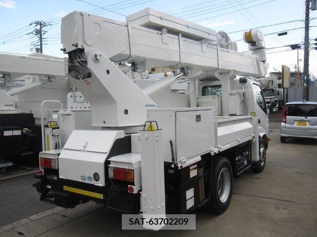 Hino DUTRO 2014-08 320391-3