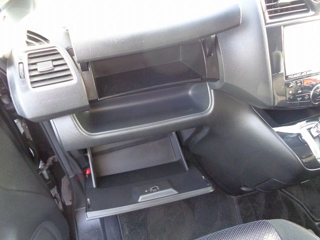 Nissan SERENA 2012-07 182280-16