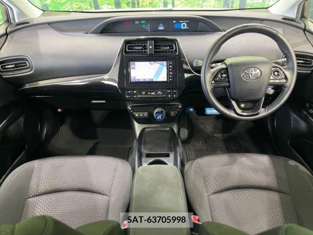 Toyota PRIUS 2019-03 322407-1