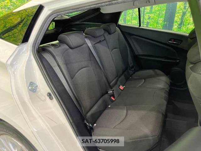 Toyota PRIUS 2019-03 322407-9