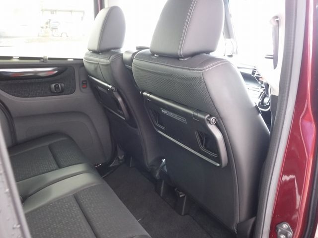 Honda N BOX CUSTOM 2017-05 18750-12
