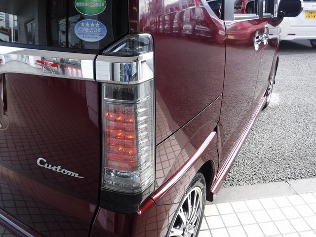 Honda N BOX CUSTOM 2017-05 18750-3