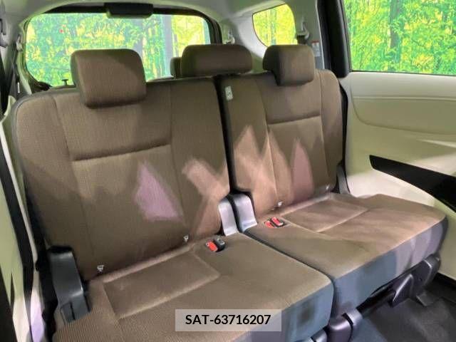 Toyota SIENTA 2015-08 375062-9