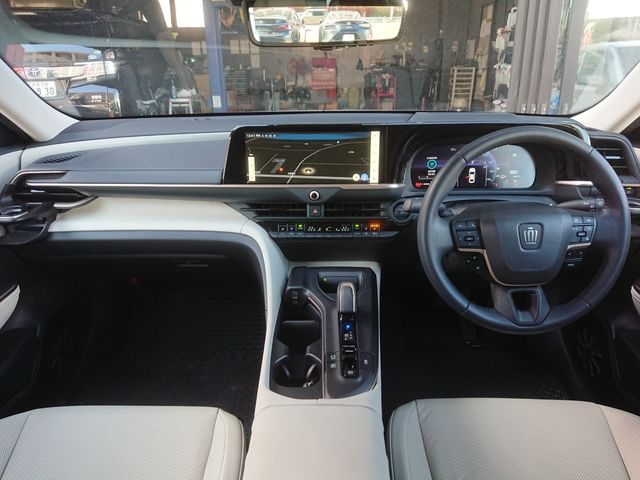 Toyota CROWN 2023-03 193810-1