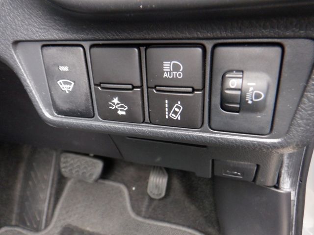 Toyota COROLLA FIELDER 2017-10 195482-9