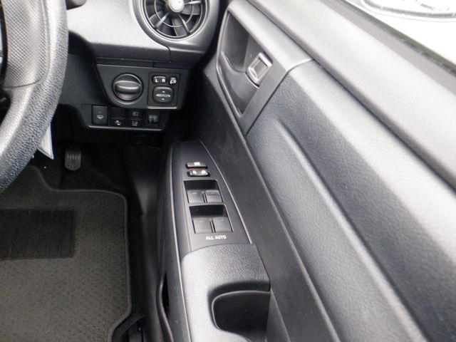 Toyota COROLLA FIELDER 2017-10 195482-11