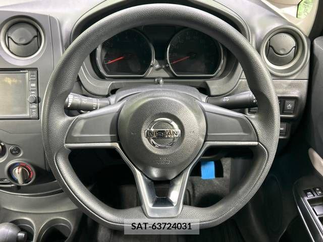 Nissan NOTE 2018-02 381364-11