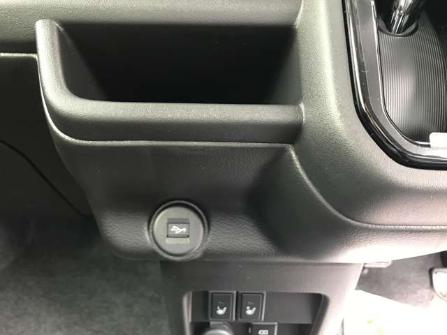 Suzuki HUSTLER 2023-11 182198-19