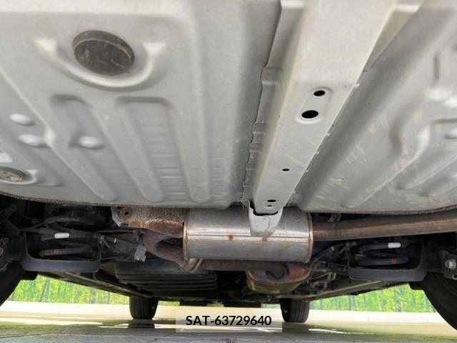 Toyota VOXY 2018-03 370367-18