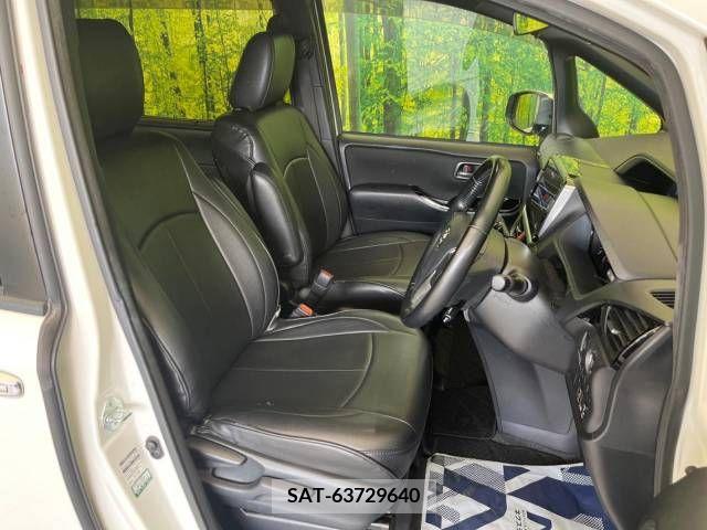 Toyota VOXY 2018-03 370367-7