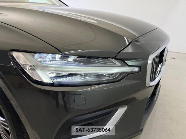Volvo V60 2019-01 320649-14