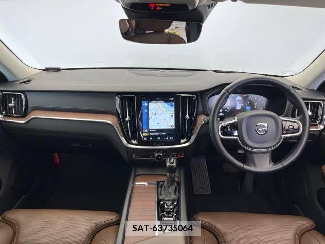 Volvo V60 2019-01 320649-1