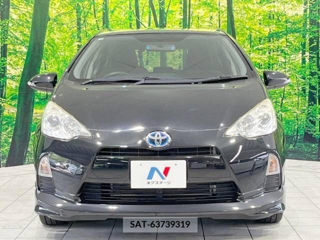 Toyota AQUA 2012-09 384449-14