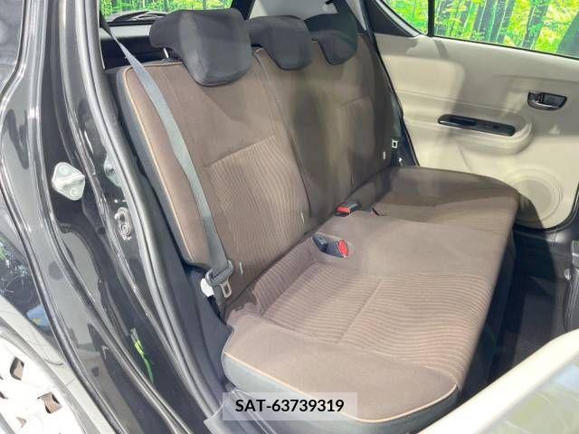 Toyota AQUA 2012-09 384449-9