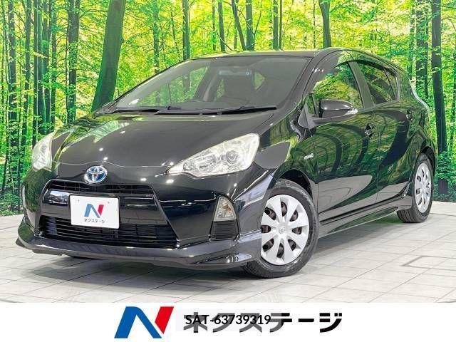 Toyota AQUA 2012-09 384449-0