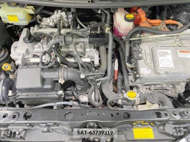 Toyota AQUA 2012-09 384449-18