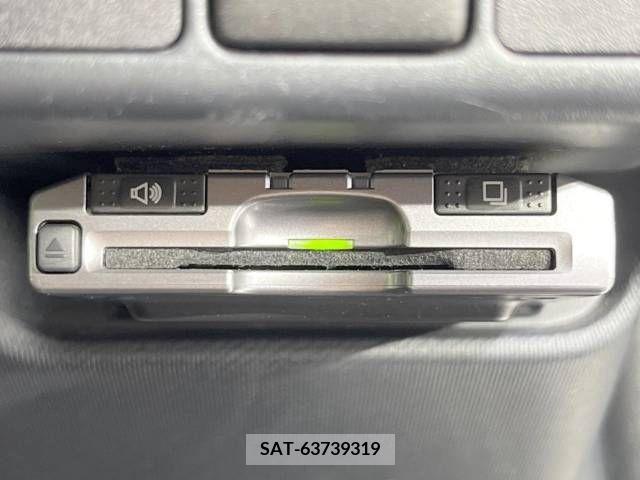 Toyota AQUA 2012-09 384449-4