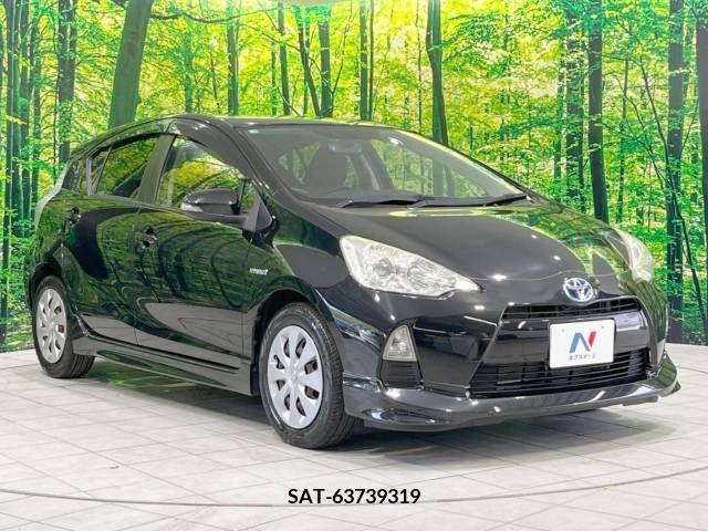 Toyota AQUA 2012-09 384449-16