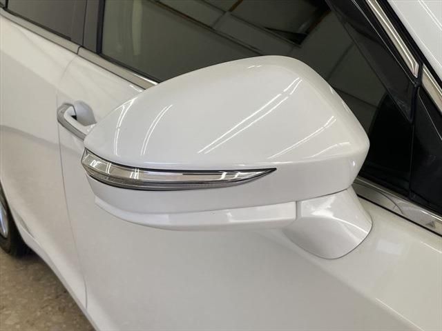 Toyota CROWN SEDAN 2013-03 190684-13