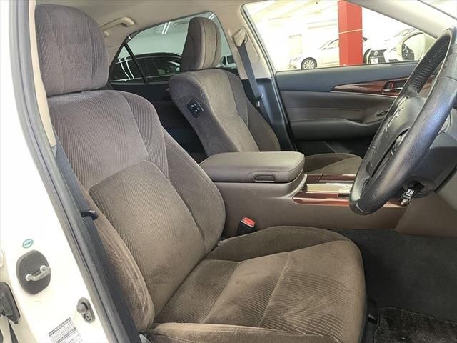 Toyota CROWN SEDAN 2013-03 190684-19