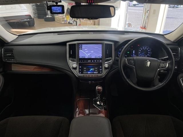 Toyota CROWN SEDAN 2013-03 190684-18