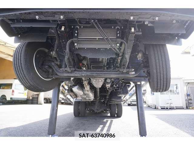 Isuzu FORWARD 2022-04 211711-13