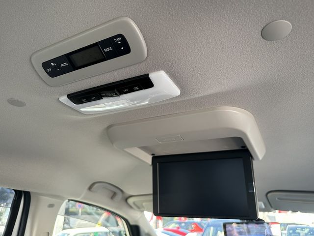Nissan SERENA 2018-09 188368-28