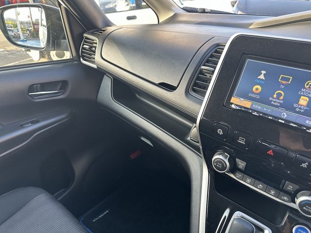 Nissan SERENA 2018-09 188368-23