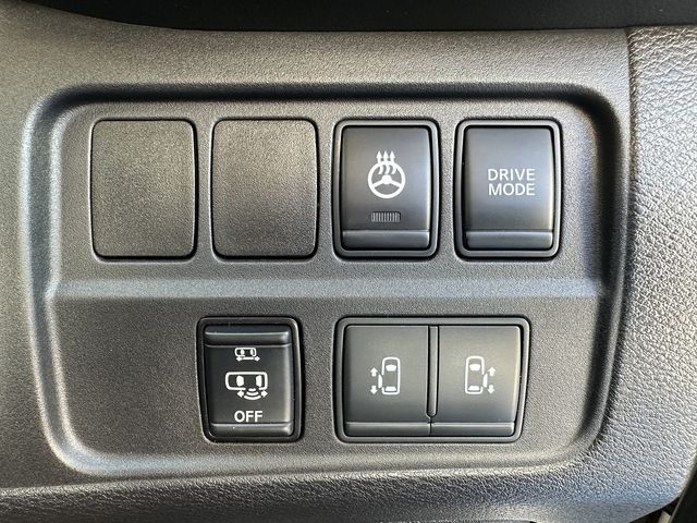 Nissan SERENA 2018-09 188368-18