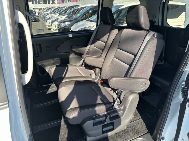 Nissan SERENA 2018-09 188368-15