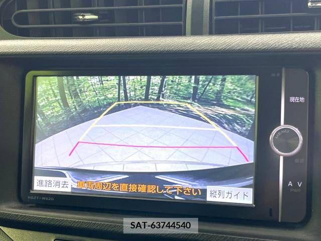 Toyota AQUA 2013-08 338279-3