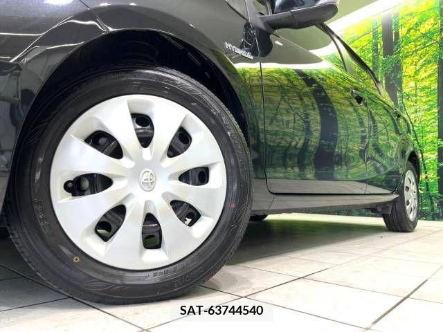 Toyota AQUA 2013-08 338279-12