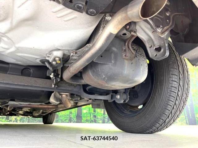 Toyota AQUA 2013-08 338279-19