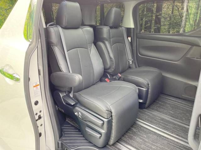 Toyota VELLFIRE 2017-11 183031-14