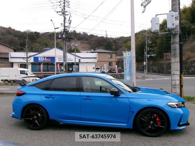 Honda CIVIC 2023-02 214552-10