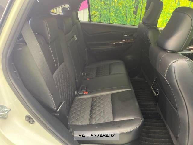 Toyota HARRIER 2014-09 271084-9