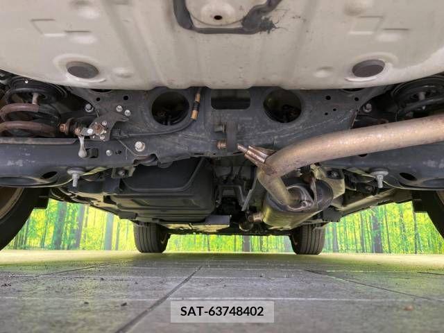 Toyota HARRIER 2014-09 271084-19