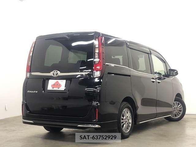 Toyota ESQUIRE 2016-04 297211-2