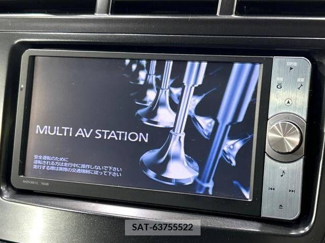 Toyota PRIUS ALPHA 2011-11 322222-2