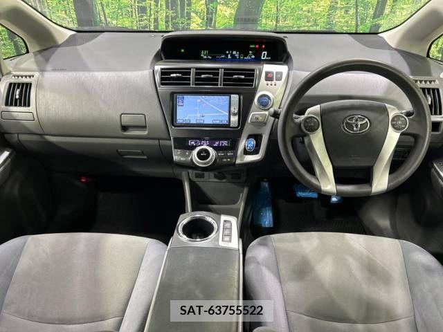 Toyota PRIUS ALPHA 2011-11 322222-1