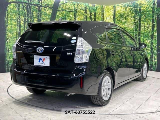 Toyota PRIUS ALPHA 2011-11 322222-17