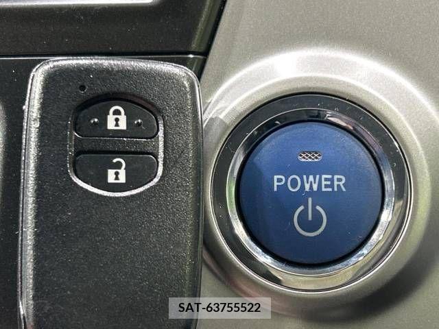 Toyota PRIUS ALPHA 2011-11 322222-6