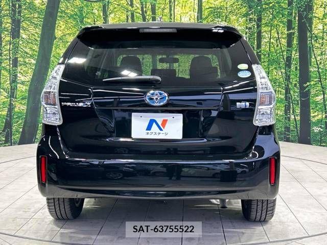 Toyota PRIUS ALPHA 2011-11 322222-15