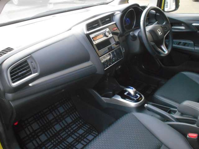 Honda FIT HYBRID 2014-02 4473-6