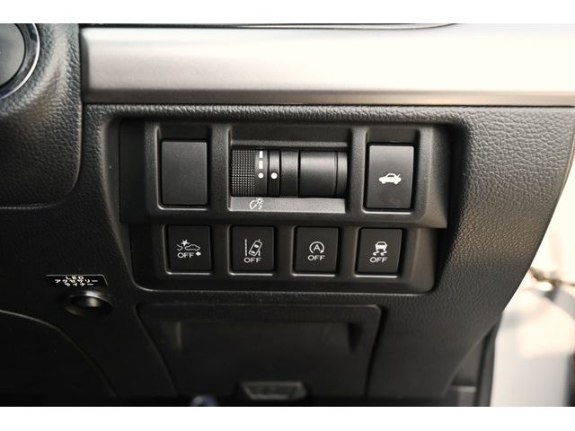 Subaru LEGACY B4 2015-03 18611-17