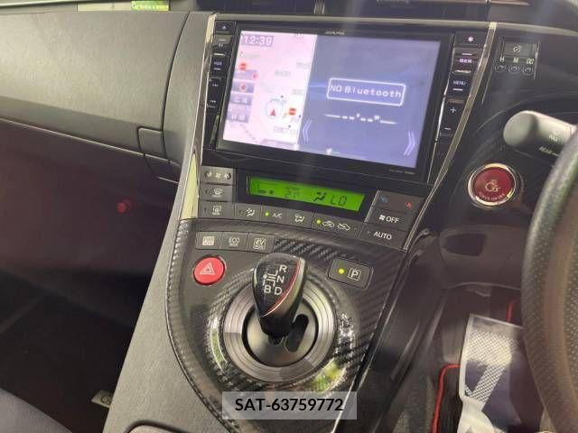 Toyota PRIUS 2014-12 322159-6